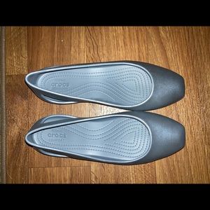 Women’s croc flats